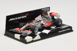 Vodafone McLaren Mercedes MP4-25 J. Button F1 Showcar 2010 Minichamps 1:43 530104371 Метал — снимка 2 от 5