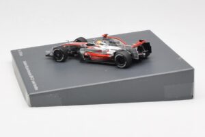 McLaren MP4-23 Mercedes #22 L. Hamilton F1 World Champion 2008 Minichamps 1:43 B66962422 Метал — снимка 3 от 4