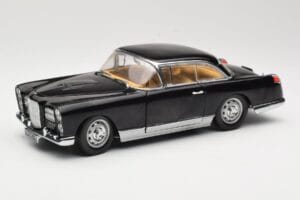 Facel Vega HK500 Черен Sun Star 1:18 Facel Vega HK500 Черен Sun Star 1:18 3751 Метал
