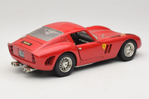 Ferrari 250 GTO Червен Bburago 1:18 B003 Метал — снимка 3 от 8