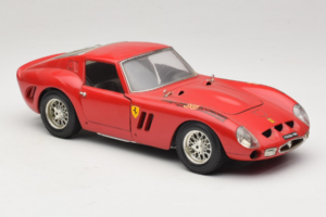 Ferrari 250 GTO Червен Bburago 1:18 B003 Метал — снимка 6 от 8