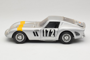 Ferrari 250 GTO #172 Tour de France 1964 Bburago 1:18 7011 Метал — снимка 4 от 8