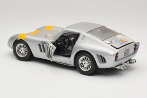 Ferrari 250 GTO #172 Tour de France 1964 Bburago 1:18 7011 Метал — снимка 5 от 8