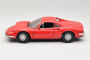 Ferrari Dino 246 GT Червен Anson 1:18 303597 Метал — снимка 4 от 8