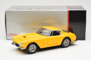 Ferrari 250 GT SWB Жълт CMC 1:18 M-054 Метал — снимка 6 от 6