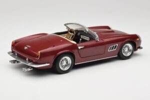 Ferrari 250 GT California Spider LWB Тъмночервен Hot Wheels 1:18 25727 Метал — снимка 3 от 8