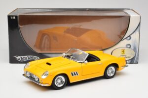 Ferrari 250 GT California Spider Жълт Hot Wheels 1:18 23905 Метал — снимка 8 от 8