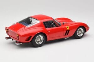 Ferrari 250 GTO London Show Червен CMC 1:18 M-256 Метал — снимка 2 от 6