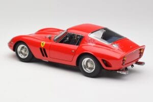 Ferrari 250 GTO London Show Червен CMC 1:18 M-256 Метал — снимка 5 от 6