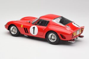 Ferrari 250 GTO #1 P. Rodriguez / W. Mairesse Paris 1000km 1962 CMC 1:18 M-254 Метал — снимка 5 от 6