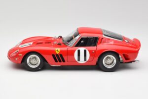 Ferrari 250 GTO #11 J. Surtees / M. Parkes Paris 1000km 1962 CMC 1:18 M-249 Метал — снимка 3 от 6