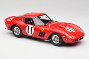 Ferrari 250 GTO #11 J. Surtees / M. Parkes Paris 1000km 1962 CMC 1:18 M-249 Метал — снимка 4 от 6