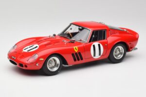 Ferrari 250 GTO #11 J. Surtees / M. Parkes Paris 1000km 1962 CMC 1:18 M-249 Метал