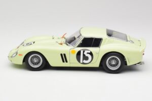 Ferrari 250 GTO #15 S. Moss / I. Ireland Goodwood Tourist Trophy Winner 1962 Kyosho 1:18 08438C Метал — снимка 4 от 8