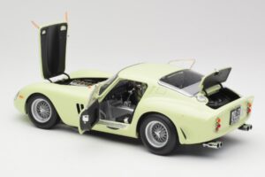 Ferrari 250 GTO #15 S. Moss / I. Ireland Goodwood Tourist Trophy Winner 1962 Kyosho 1:18 08438C Метал — снимка 5 от 8