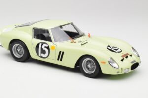 Ferrari 250 GTO #15 S. Moss / I. Ireland Goodwood Tourist Trophy Winner 1962 Kyosho 1:18 08438C Метал — снимка 6 от 8