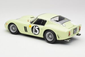 Ferrari 250 GTO #15 S. Moss / I. Ireland Goodwood Tourist Trophy Winner 1962 Kyosho 1:18 08438C Метал — снимка 7 от 8