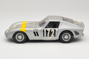 Ferrari 250 GTO #172 L. Bianchi / G. Berger Tour de France 1962 Сребрист Ограничена Серия Bburago 1:18 3011-S1 Метал — снимка 4 от 8