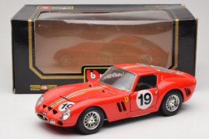 Ferrari 250 GTO #19 Червен Ивици 1962 Bburago 1:18 3011-P3 Метал — снимка 8 от 8