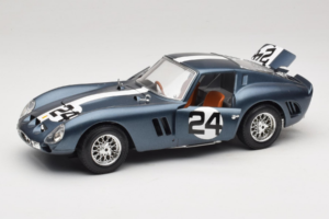 Ferrari 250 GTO #24 Син Бяла Ивица 1962 Bburago 1:18 3011-B2 Метал — снимка 2 от 8