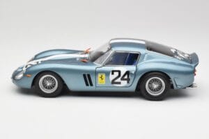 Ferrari 250 GTO #24 P. Rodriguez 12 Hours of Sebring GT3.0 Winner 1962 Kyosho 1:18 08438D Метал — снимка 4 от 8
