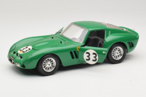 Ferrari 250 GTO #33 Зелен Bburago 1:18 3011-G1 Метал — снимка 2 от 8