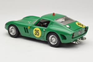 Ferrari 250 GTO #35 Зелен 1962 Bburago 1:18 3011-G2 Метал — снимка 7 от 8