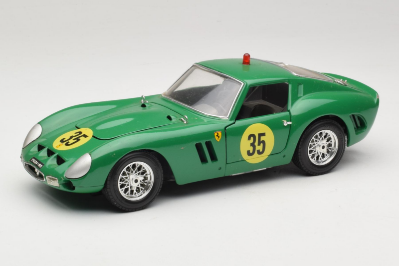 Ferrari 250 GTO #35 Зелен 1962 Bburago 1:18 3011-G2 Метал