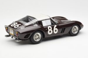 Ferrari 250 GTO #86 Targa Florio 1962 CMC 1:18 M-156 Метал — снимка 2 от 6