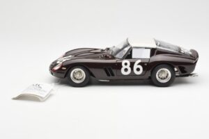 Ferrari 250 GTO #86 Targa Florio 1962 CMC 1:18 M-156 Метал — снимка 3 от 6