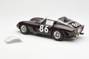 Ferrari 250 GTO #86 Targa Florio 1962 CMC 1:18 M-156 Метал — снимка 5 от 6