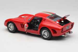 Ferrari 250 GTO #96 Червен 1962 Bburago 1:18 3011-N1 Метал — снимка 5 от 8