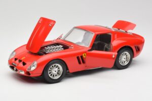 Ferrari 250 GTO Червен Bburago 1:18 3011 Метал — снимка 2 от 8