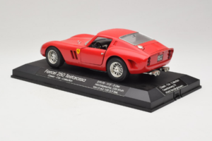 Ferrari 250 GTO Червен Replacement Stand Exclusive Cars 1:18 EC005 Метал — снимка 7 от 8