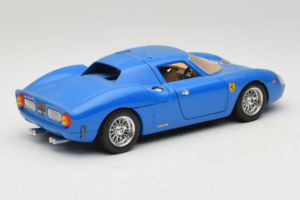 Ferrari 250 LM Син Bburago 1:18 3033-B1 Метал — снимка 3 от 8
