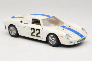 Ferrari 250 LM #22 Бял 1965 Bburago 1:18 3333-W1 Метал — снимка 6 от 8