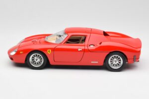 Ferrari 250 Le Mans Червен Bburago 1:18 3033 Метал — снимка 4 от 8