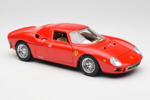 Ferrari 250 Le Mans Червен Bburago 1:18 3033 Метал — снимка 6 от 8