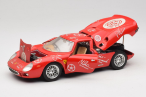Ferrari 250 LM Червено-Бял Essen Autographs Ограничена Серия Bburago 1:18 3033-P4 Метал — снимка 2 от 8