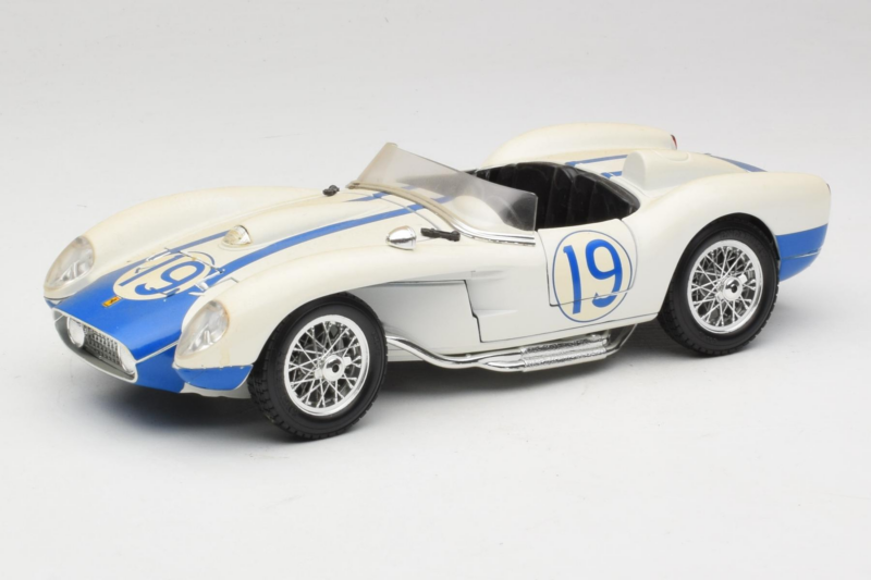 Ferrari 250 Testa Rossa #19 Бял Replacement Box 1957 Bburago 1:18 3007-R5 Метал