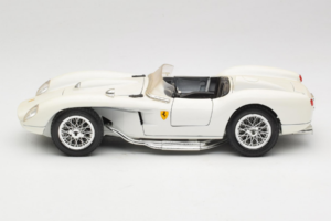 Ferrari 250 Testa Rossa Бял Replacement Box Bburago 1:18 3007-R3 Метал — снимка 4 от 8