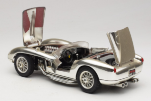 Ferrari 250 Testa Rossa Chrome Сребрист Bburago 1:18 3007-C1 Метал — снимка 5 от 8