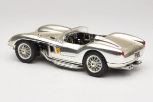 Ferrari 250 Testa Rossa Chrome Сребрист Bburago 1:18 3007-C1 Метал — снимка 7 от 8