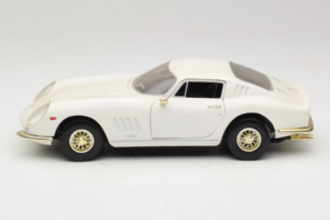 Ferrari 275 GTB/4 Бял ERTL 1:18 7493 Метал — снимка 4 от 8