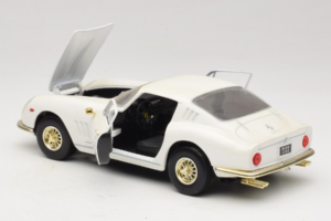 Ferrari 275 GTB/4 Бял ERTL 1:18 7493 Метал — снимка 5 от 8