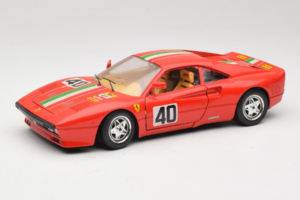 Ferrari 288 GTO #40 Червен Италианско Знаме 1984 Bburago 1:18 3027-P1 Метал