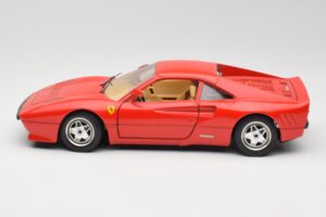 Ferrari 288 GTO Червен Bburago 1:18 3027 Метал — снимка 4 от 8