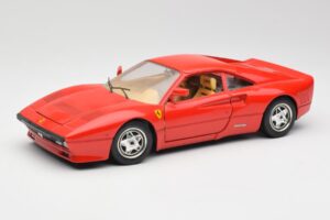 Ferrari 288 GTO Червен Bburago 1:18 3027 Метал