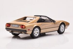 Ferrari 308 GTS Златен Лимитирана Серия Norev 1:18 187932 Метал — снимка 2 от 6