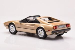 Ferrari 308 GTS Златен Лимитирана Серия Norev 1:18 187932 Метал — снимка 5 от 6